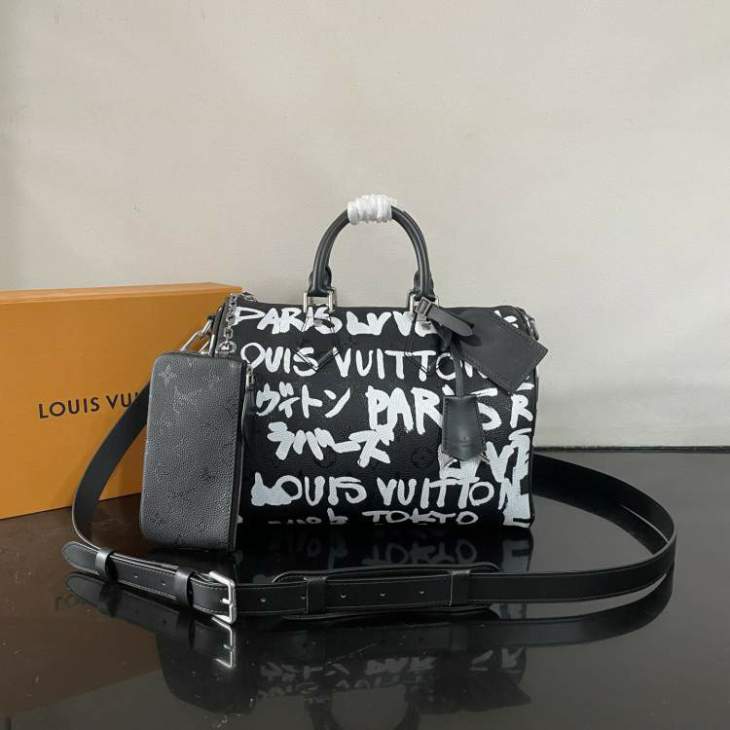Picture of Louis Vuitton Handbags _SKUfw216011847fw